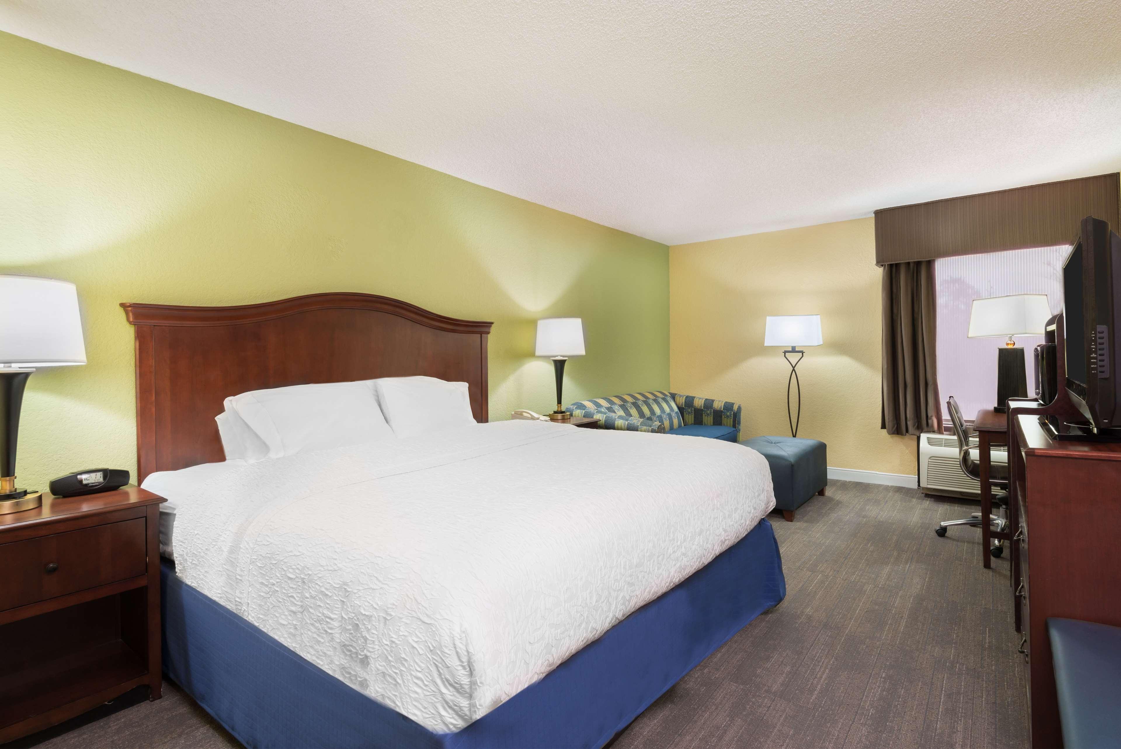 Hampton Inn Raleigh Кэри Экстерьер фото