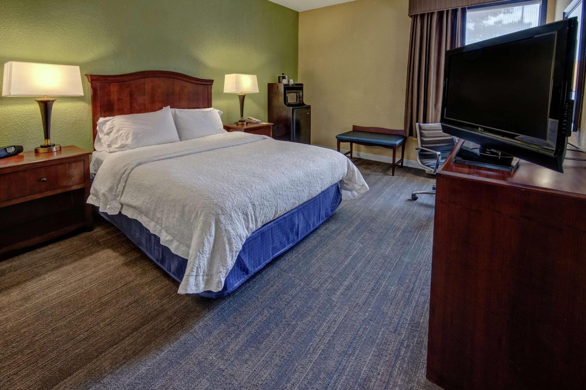 Hampton Inn Raleigh Кэри Экстерьер фото
