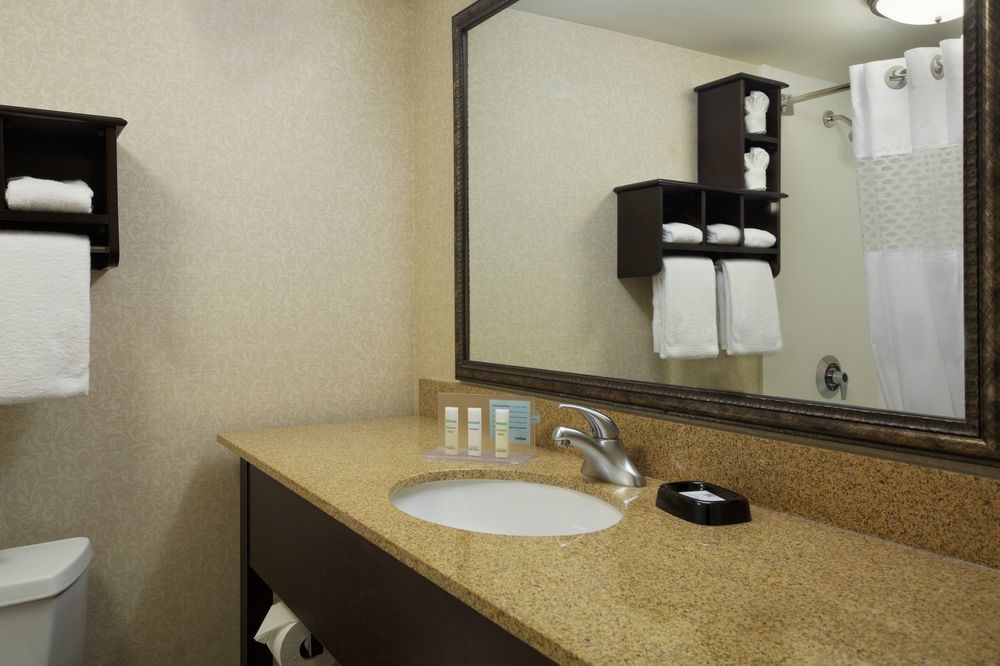Hampton Inn Raleigh Кэри Экстерьер фото