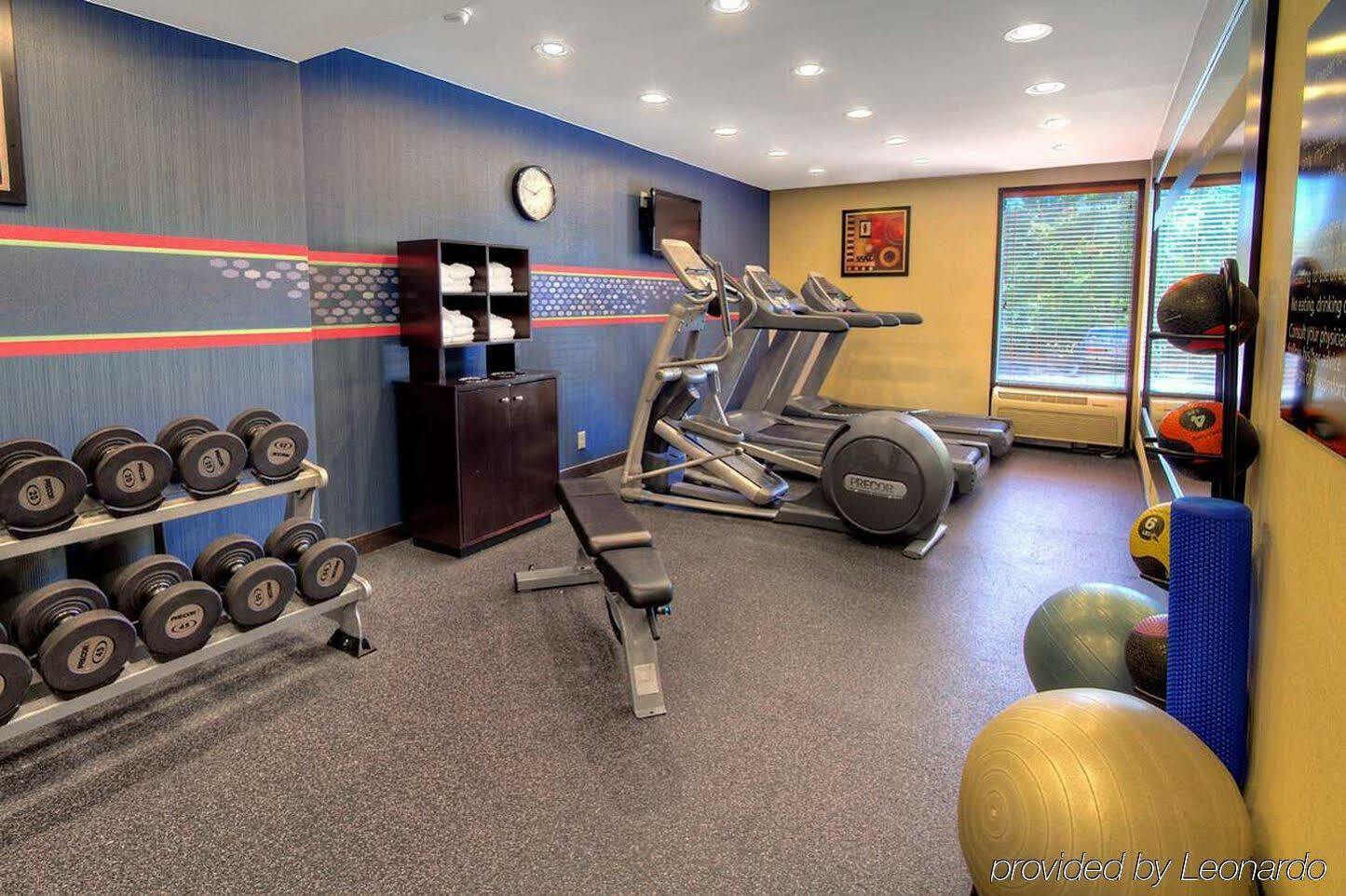 Hampton Inn Raleigh Кэри Экстерьер фото