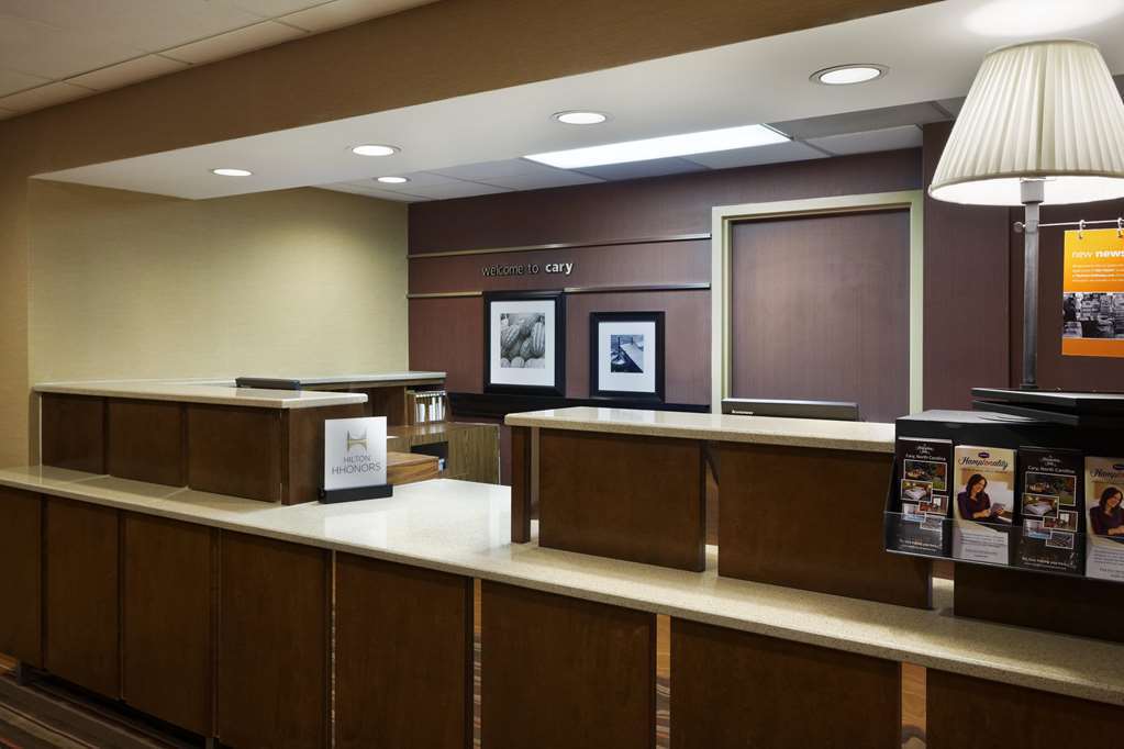 Hampton Inn Raleigh Кэри Интерьер фото